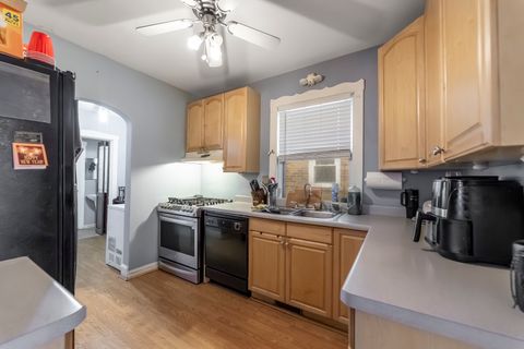 Tiny photo for 923 MANCHESTER Avenue, Westchester, IL 60154 (MLS # 12446425)