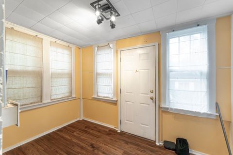 Tiny photo for 923 MANCHESTER Avenue, Westchester, IL 60154 (MLS # 12446425)