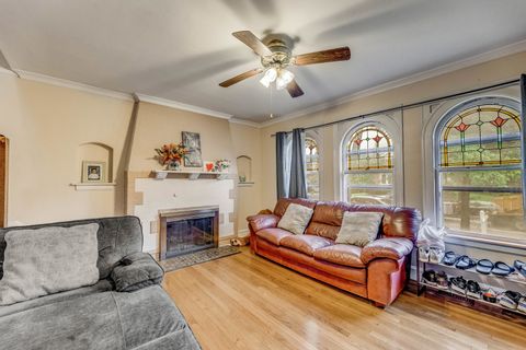 Tiny photo for 923 MANCHESTER Avenue, Westchester, IL 60154 (MLS # 12446425)