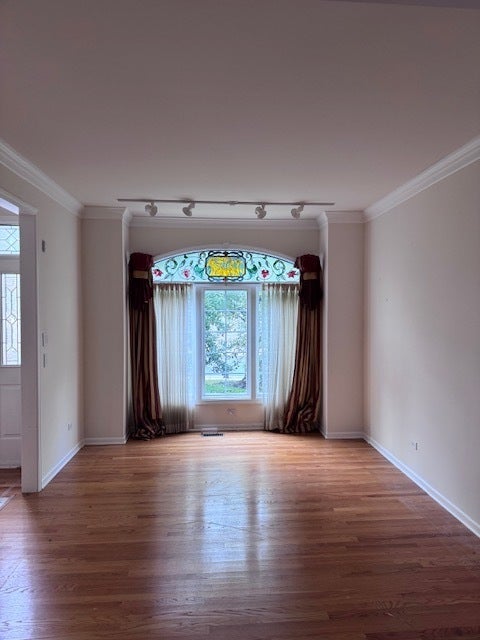 Tiny photo for 6407 Emerald Court, Willowbrook, IL 60527 (MLS # 12783209)