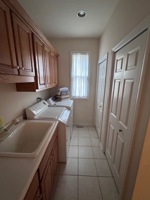 Tiny photo for 6407 Emerald Court, Willowbrook, IL 60527 (MLS # 12783209)