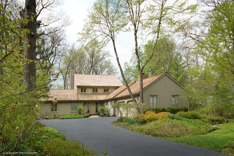 A home in Lake Bluff