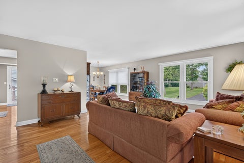 Tiny photo for 765 Freeman Court, Hoffman Estates, IL 60192 (MLS # 12748773)
