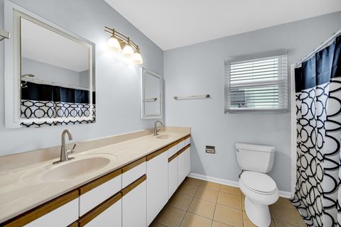 Tiny photo for 371 Cimarron Court, Aurora, IL 60504 (MLS # 12618746)