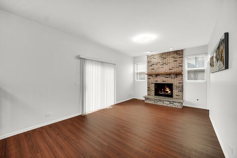 Tiny photo for 371 Cimarron Court, Aurora, IL 60504 (MLS # 12618746)