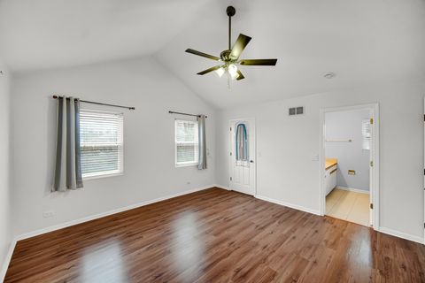 Tiny photo for 371 Cimarron Court, Aurora, IL 60504 (MLS # 12618746)