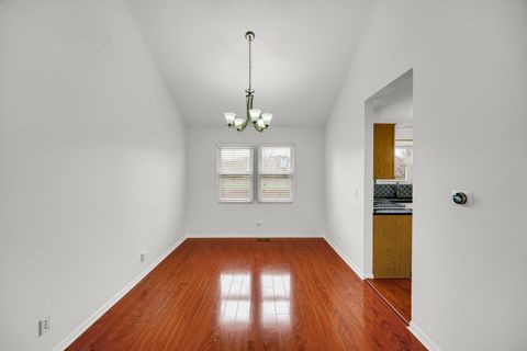 Tiny photo for 371 Cimarron Court, Aurora, IL 60504 (MLS # 12618746)