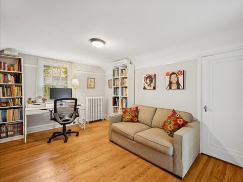 Tiny photo for 736 Central Street, Evanston, IL 60201 (MLS # 12486398)