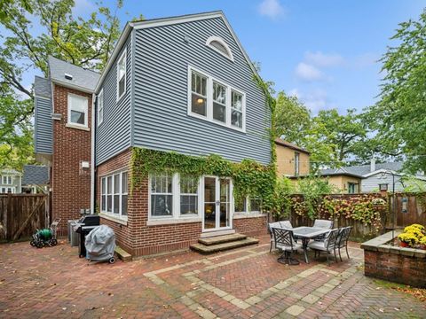 Tiny photo for 736 Central Street, Evanston, IL 60201 (MLS # 12486398)