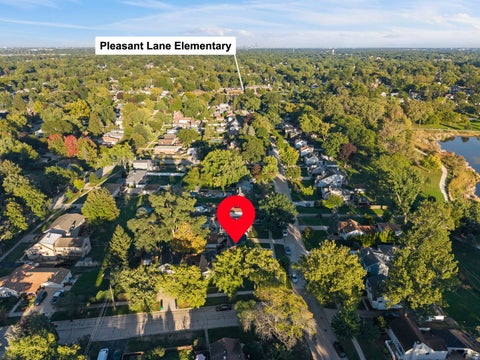 Tiny photo for 124 W Crystal Avenue, Lombard, IL 60148 (MLS # 12774939)