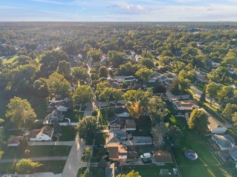 Tiny photo for 124 W Crystal Avenue, Lombard, IL 60148 (MLS # 12774939)