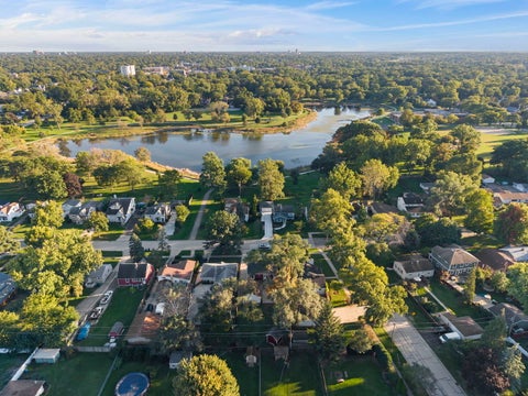 Tiny photo for 124 W Crystal Avenue, Lombard, IL 60148 (MLS # 12774939)