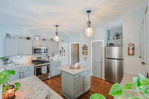 Tiny photo for 263 Nicole Drive #F, South Elgin, IL 60177 (MLS # 12555916)