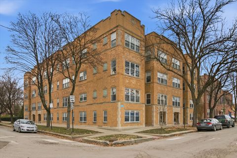 3808 W Belle Plaine Avenue G Chicago IL 60618