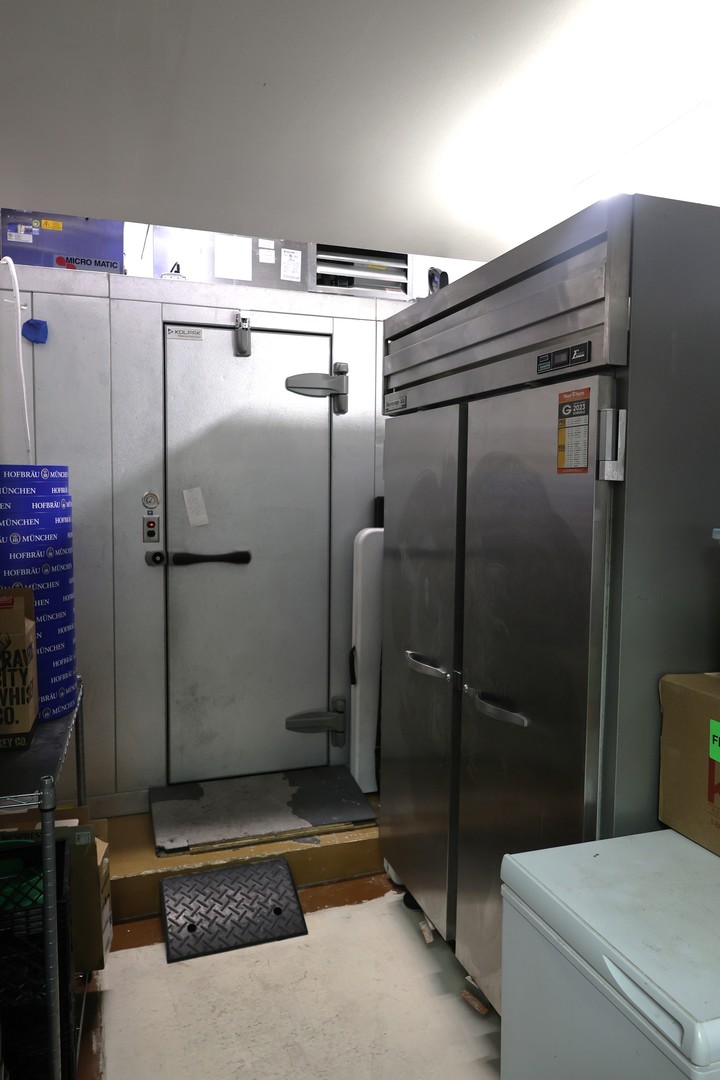 Fontana, Wisconsin 53125, United States, ,Commercial,Active,236185