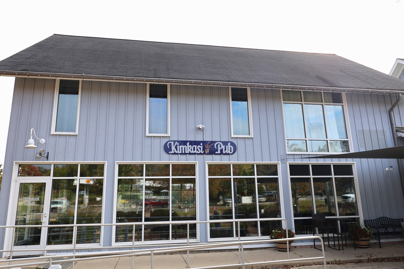 Fontana, Wisconsin 53125, United States, ,Commercial,Active,236185