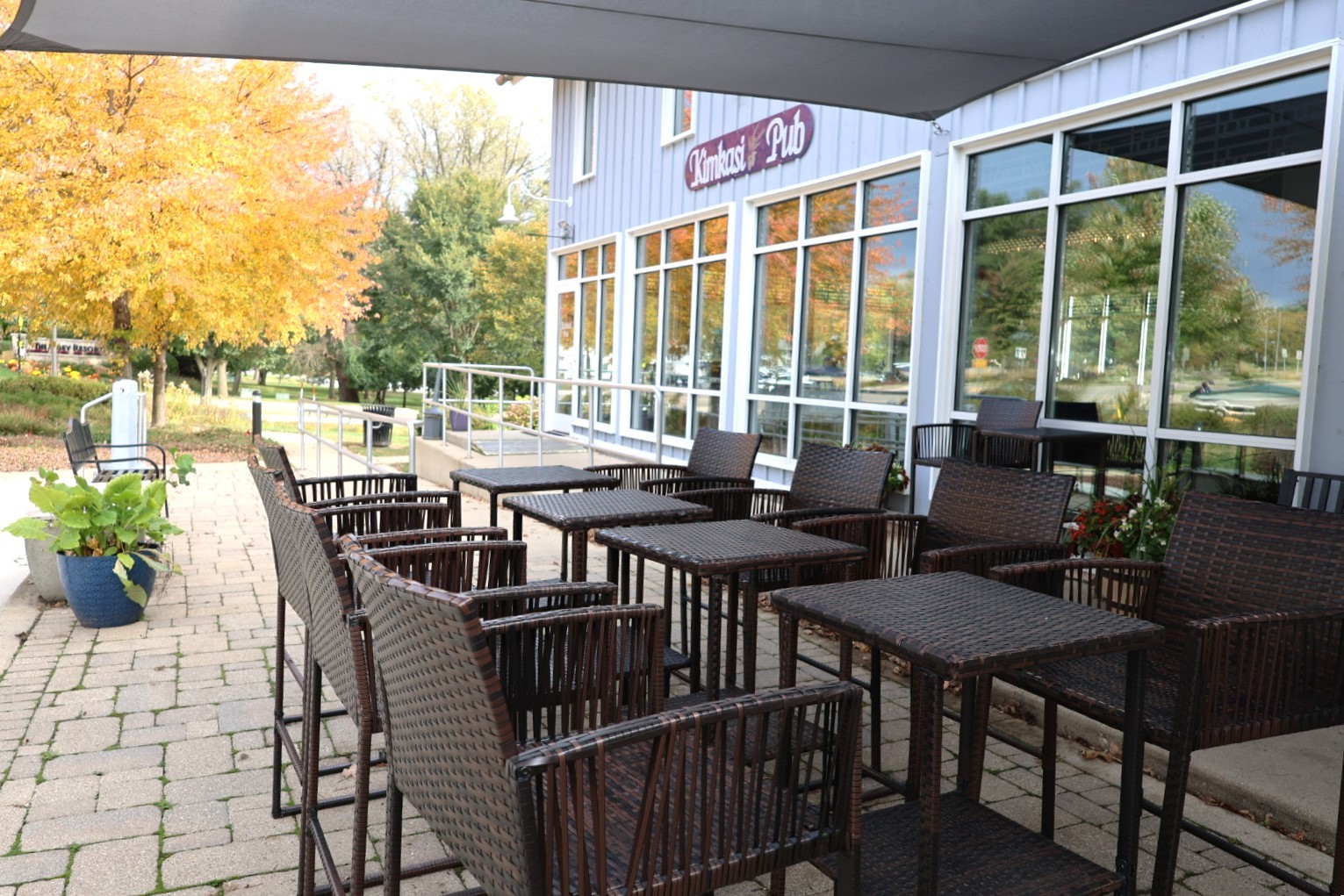 Fontana, Wisconsin 53125, United States, ,Commercial,Active,236185