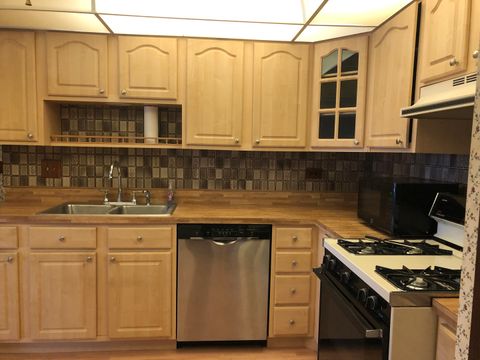 Tiny photo for 11277 S Roberts Road S #E, Palos Hills, IL 60465 (MLS # 12618971)