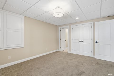 Tiny photo for 60 CUSTER Terrace, Bettendorf, IA 52722 (MLS # QC4269961)