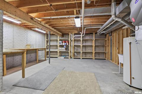 Tiny photo for 60 CUSTER Terrace, Bettendorf, IA 52722 (MLS # QC4269961)