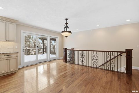 Tiny photo for 60 CUSTER Terrace, Bettendorf, IA 52722 (MLS # QC4269961)