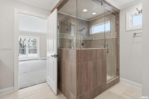 Tiny photo for 60 CUSTER Terrace, Bettendorf, IA 52722 (MLS # QC4269961)