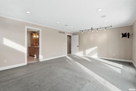 Tiny photo for 60 CUSTER Terrace, Bettendorf, IA 52722 (MLS # QC4269961)