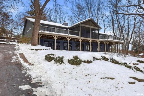 Tiny photo for 60 CUSTER Terrace, Bettendorf, IA 52722 (MLS # QC4269961)