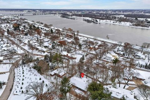 Tiny photo for 60 CUSTER Terrace, Bettendorf, IA 52722 (MLS # QC4269961)