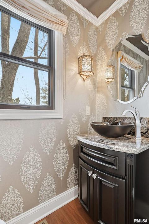 Tiny photo for 60 CUSTER Terrace, Bettendorf, IA 52722 (MLS # QC4269961)