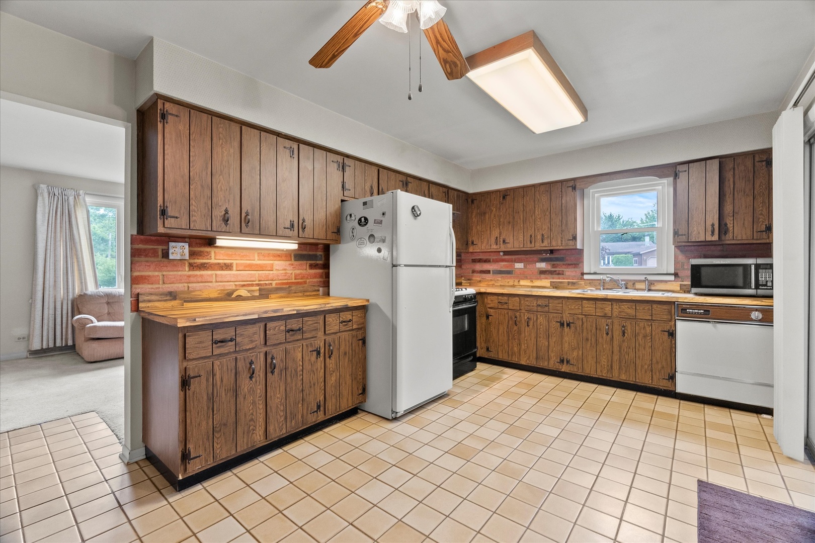 9160 S 88th Court