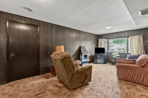 Tiny photo for 9160 S 88th Court, Hickory Hills, IL 60457 (MLS # 12411972)