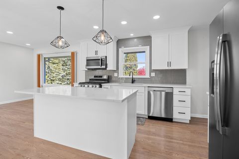 Tiny photo for 2516 Highcrest Road, Rockford, IL 61107 (MLS # 12508849)