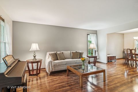 Tiny photo for 4320 Lombardy Lane, Hoffman Estates, IL 60192 (MLS # 12428984)