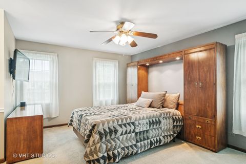 Tiny photo for 4320 Lombardy Lane, Hoffman Estates, IL 60192 (MLS # 12428984)