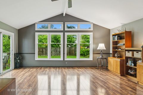 Tiny photo for 4320 Lombardy Lane, Hoffman Estates, IL 60192 (MLS # 12428984)