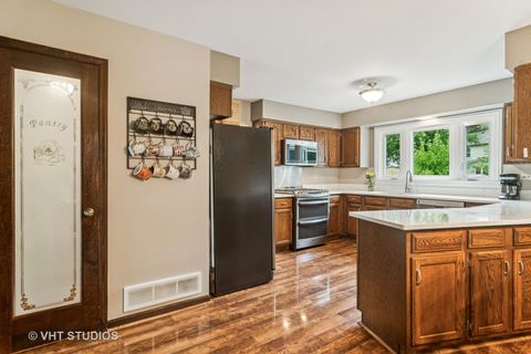 Tiny photo for 4320 Lombardy Lane, Hoffman Estates, IL 60192 (MLS # 12428984)