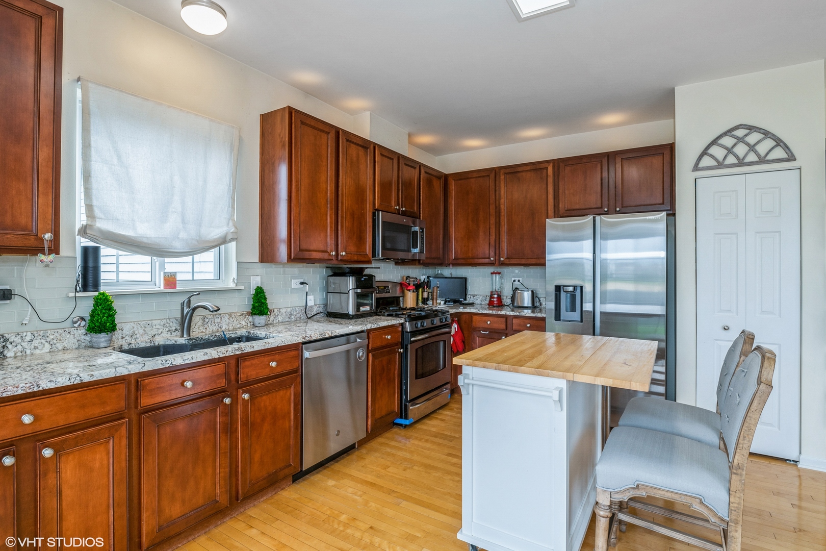 358 W Winchester Drive