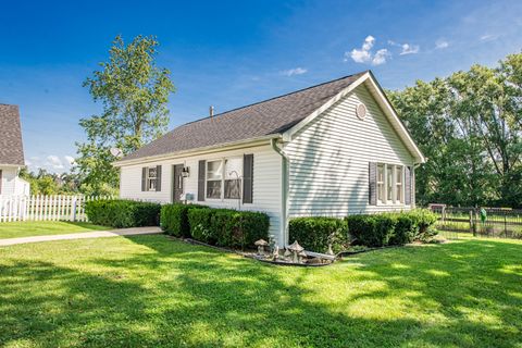 Tiny photo for 27490 W Wilmot Road, Antioch, IL 60002 (MLS # 12575143)