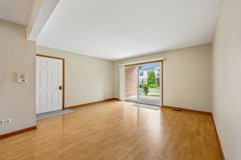 Tiny photo for 959 GOLF COURSE Road #1, Crystal Lake, IL 60014 (MLS # 12766437)