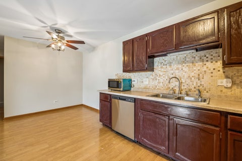 Tiny photo for 959 GOLF COURSE Road #1, Crystal Lake, IL 60014 (MLS # 12766437)