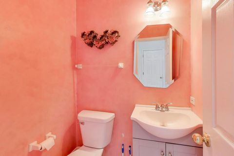 Tiny photo for 697 Providence Lane, Lindenhurst, IL 60046 (MLS # 12435815)