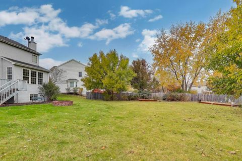 Tiny photo for 697 Providence Lane, Lindenhurst, IL 60046 (MLS # 12435815)