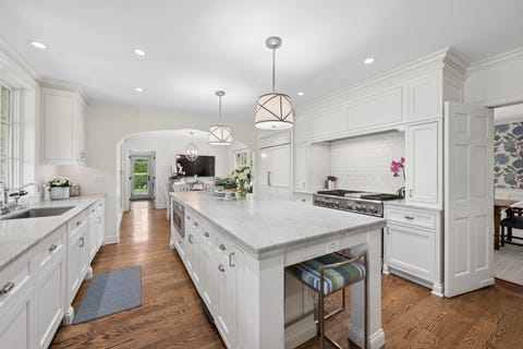 Tiny photo for 936 Sunset Road, Winnetka, IL 60093 (MLS # 12660037)