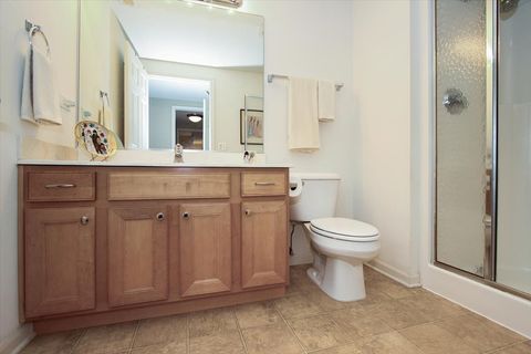 Tiny photo for 855 E 22nd Street #304, Lombard, IL 60148 (MLS # 12570650)