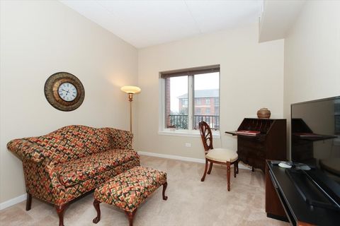 Tiny photo for 855 E 22nd Street #304, Lombard, IL 60148 (MLS # 12570650)