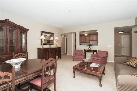 Tiny photo for 855 E 22nd Street #304, Lombard, IL 60148 (MLS # 12570650)