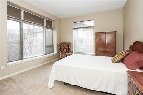 Tiny photo for 855 E 22nd Street #304, Lombard, IL 60148 (MLS # 12570650)