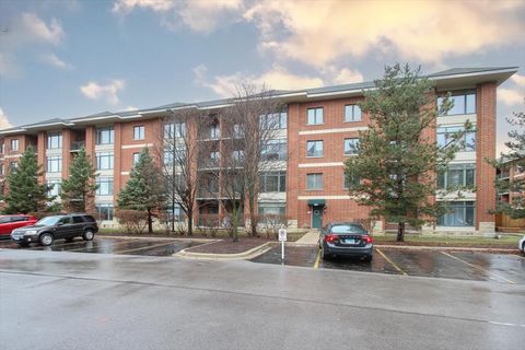 Tiny photo for 855 E 22nd Street #304, Lombard, IL 60148 (MLS # 12570650)