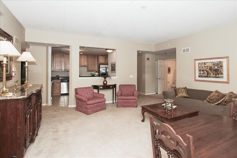 Tiny photo for 855 E 22nd Street #304, Lombard, IL 60148 (MLS # 12570650)